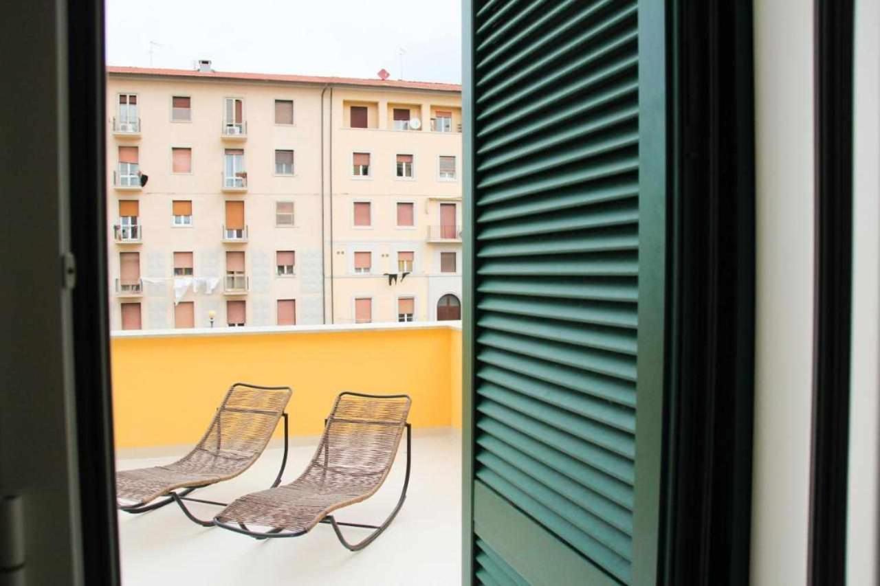 Waterfront Balcony I Grani 1 Resort Style Suite Livorno Zewnętrze zdjęcie